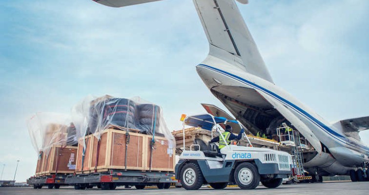 Air freight cargo loading - Packers and Movers